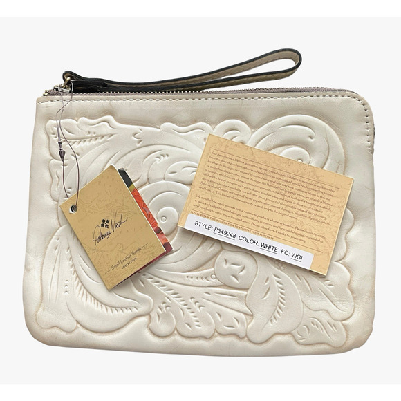 PATRICIA NASH Cassini White Waxed Tooled Leather Clutch Wristlet P349248 NWT - Picture 1 of 6